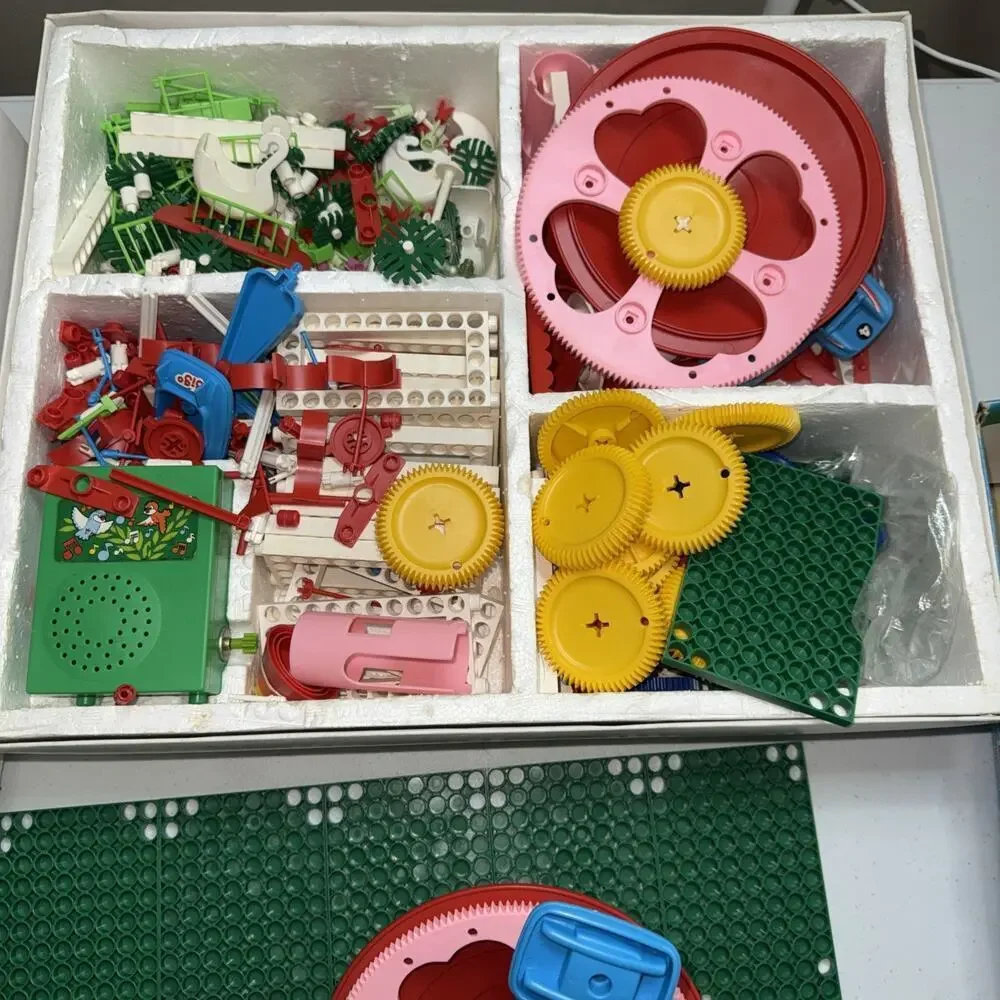 2 Gigo Blocks Scientific Playground New Vintage Sets